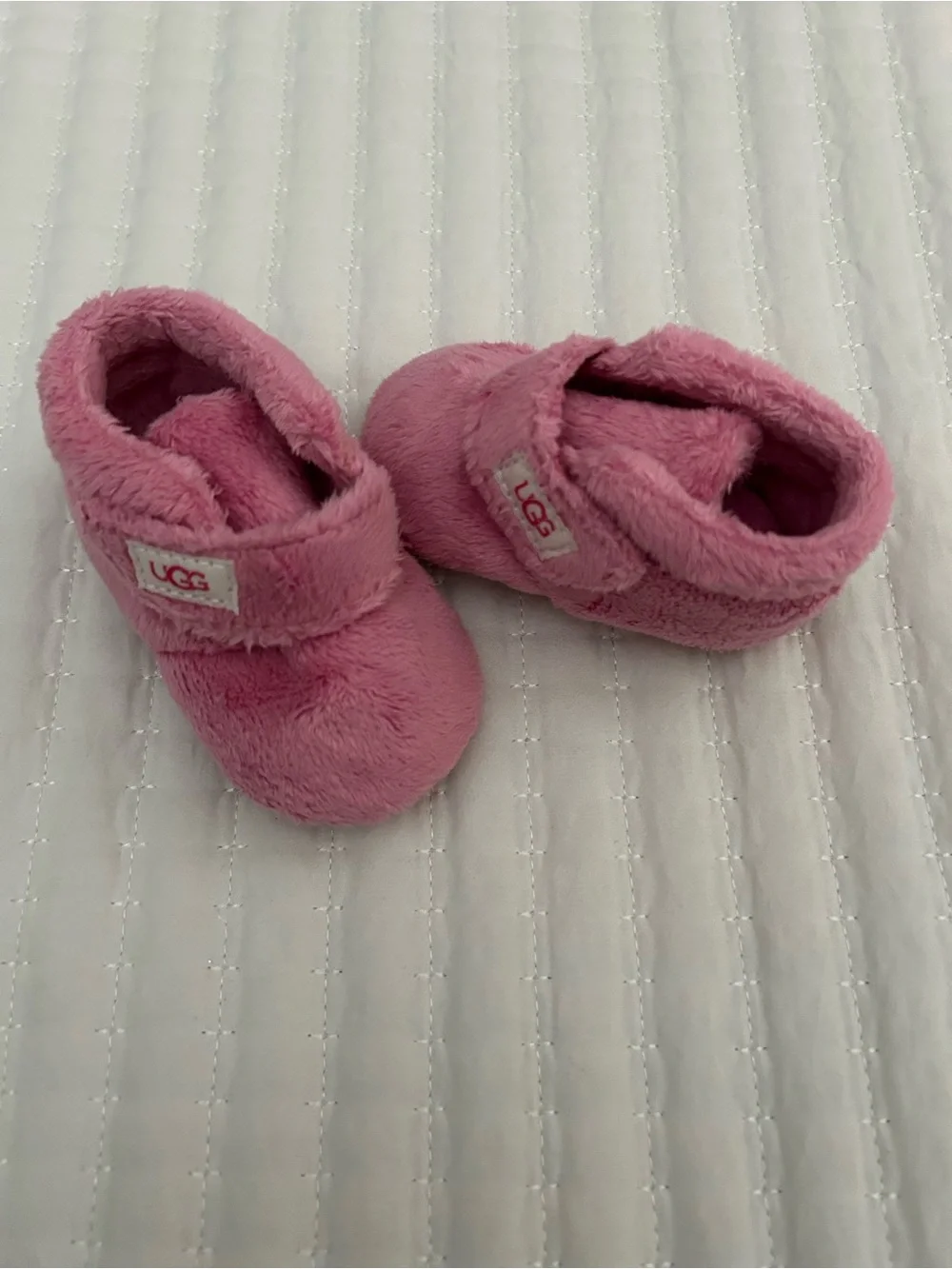 UGG Bixbee Pink Plush Bootie Slippers Infant Size 2/3 (6-12M)